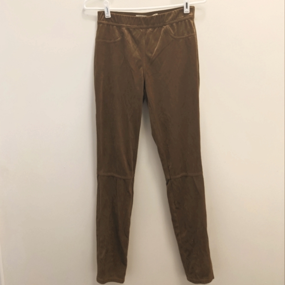 🌼 Max Studio Faux Suede Leggings